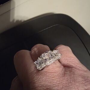 Dazzling Silver Women's Ring